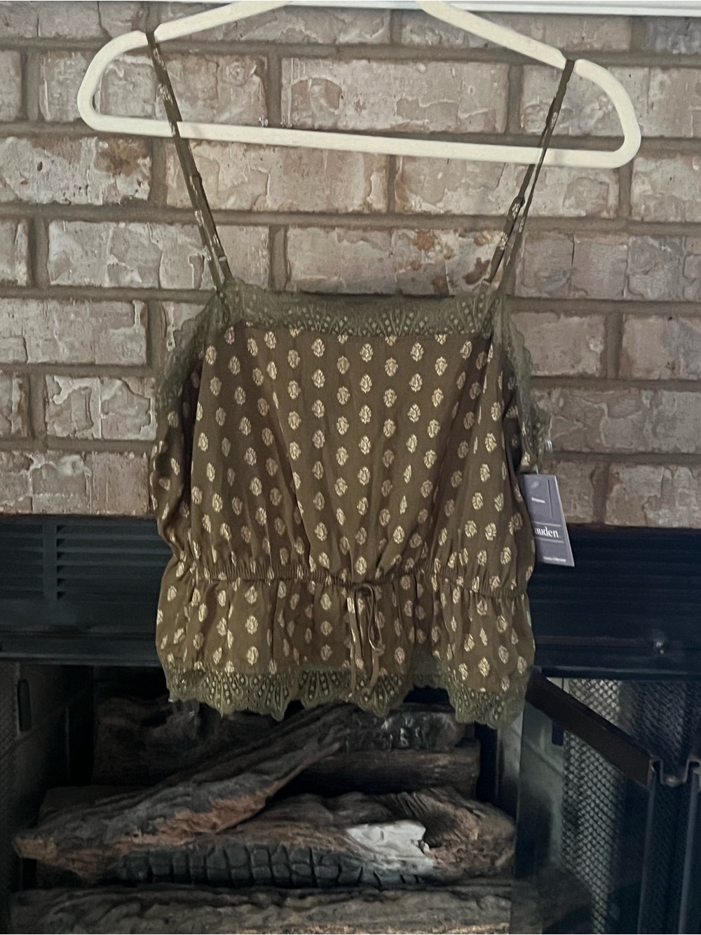 Olive Lace-Trim Spaghetti Strap Tank Top - NWT size med